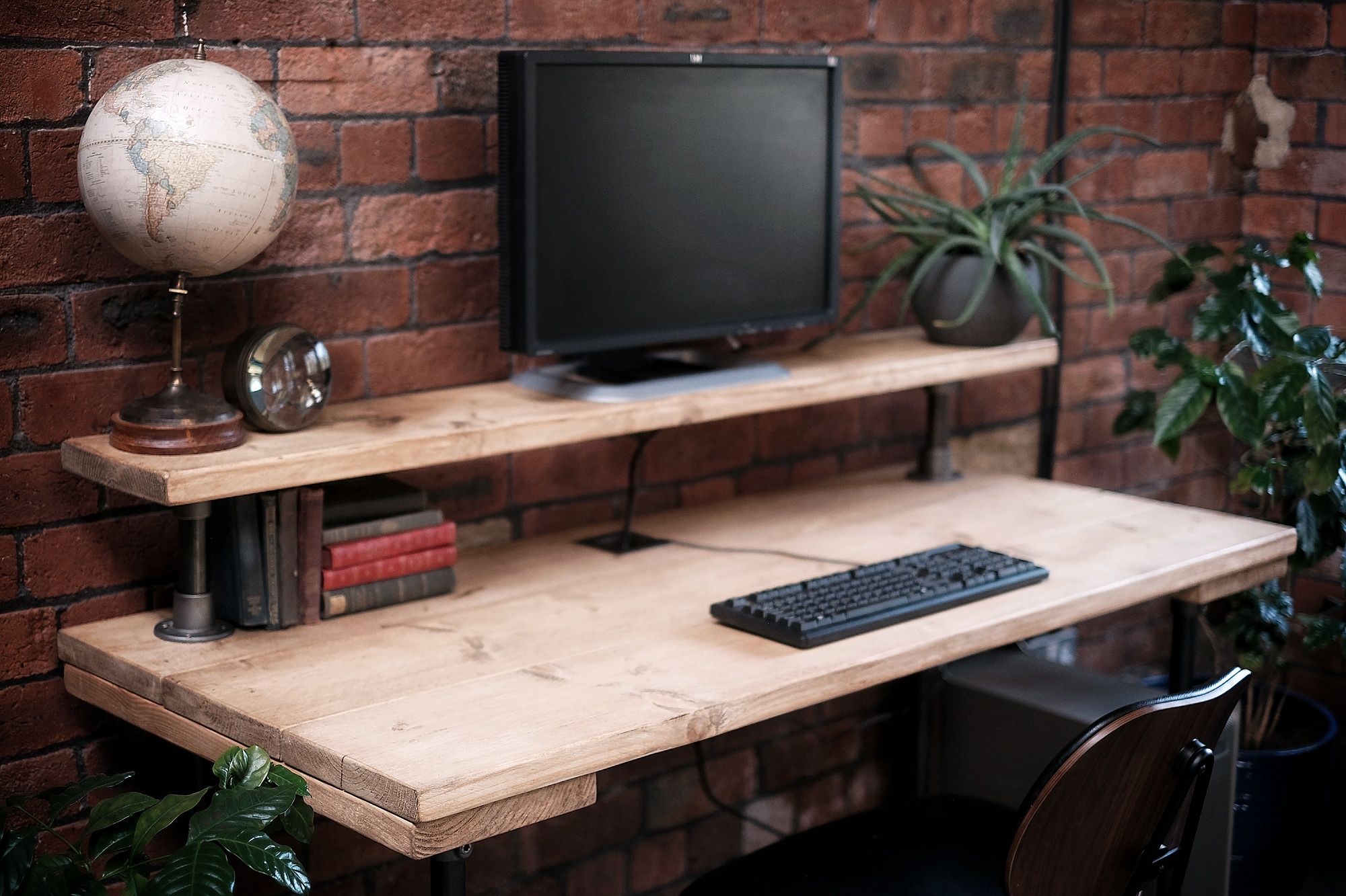 Office Bedroom Desk Made of Scaffold Boards Black Steel -  Sweden
